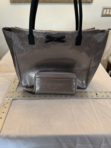 セール☆kate spade Mavis Street Nedaグリッタージップ長財布 セール☆kate spade Mavis Street Nedaグリッタージップ長財布