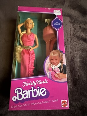 VINTAGE 1982 TWISTY CURLS BARBIE #5579 New In box