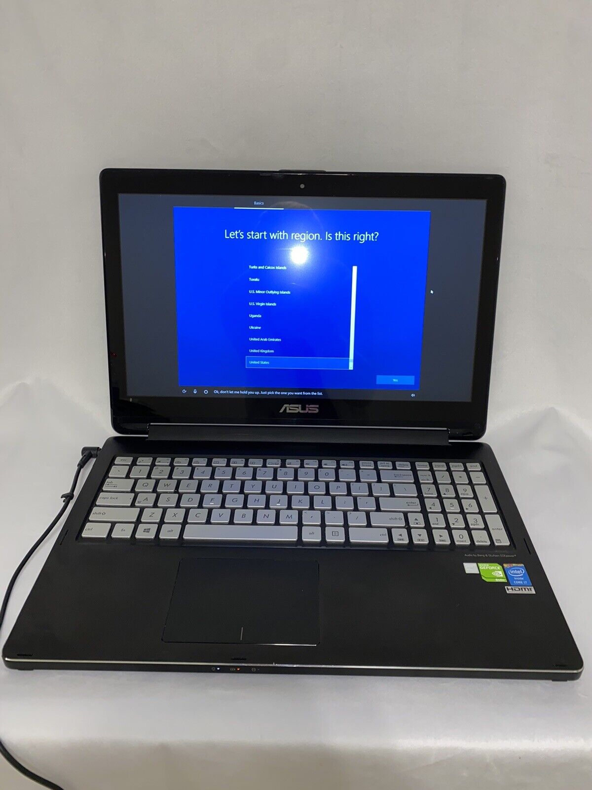 Asus Q551LN-BBI706 15.6in 2-in-1 Notebook PC - Intel Core i7 Asus Q551LN-BBI706 15.6in 2-in-1 Notebook PC - Intel Core i7