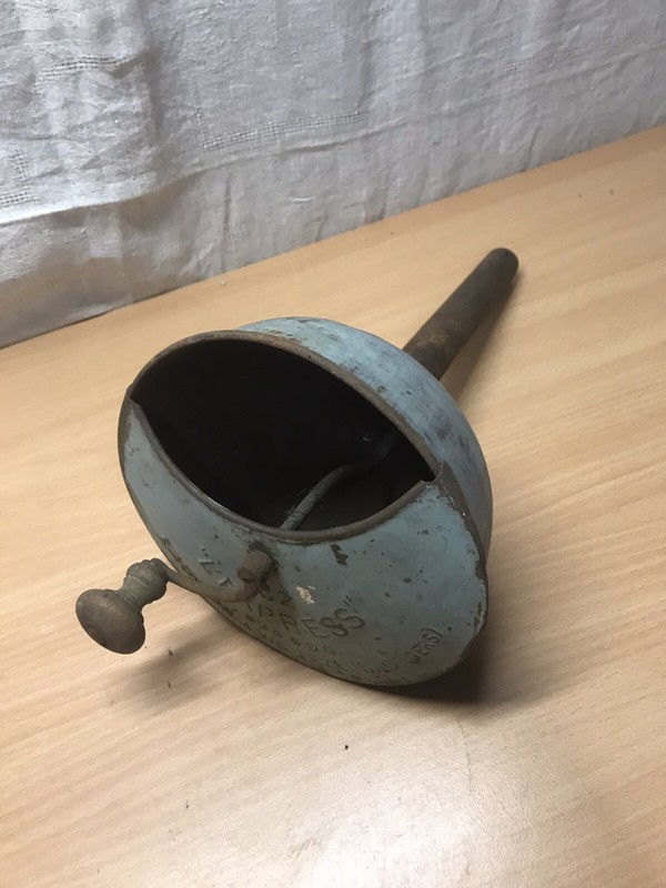 Ancien Gaveur Manuel LâExpress N2