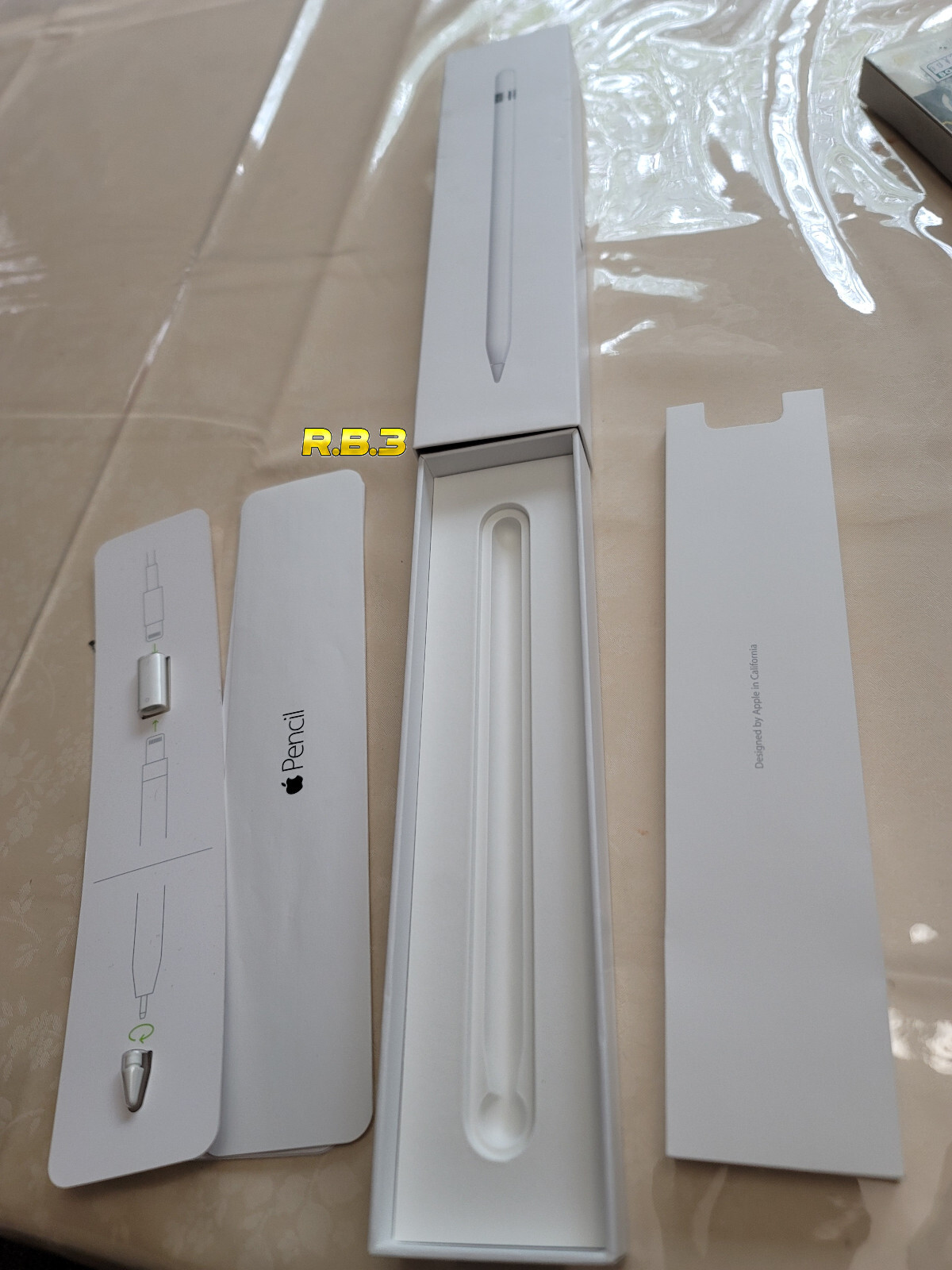 Model A1603 For Ipad Pro & Ipad, Mk0c2am/a  Box & Accessorie