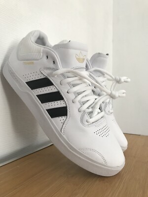 adidas sneakers shoes  Tyshawn Mid White Black  new original super quality