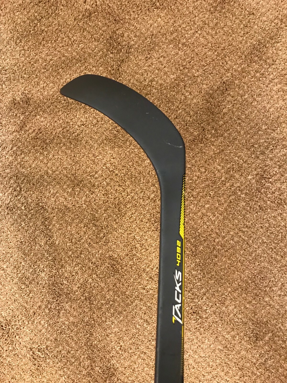 CCM Tacks 4092 RH stick 85 flex, P40 mid curve, 64