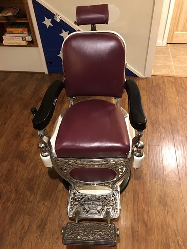 ANTIQUE VINTAGE THEO A KOCHS CHICAGO BARBER SHOP CHAIR PORCELAIN Fantastic Shape