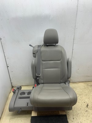 Seat W/ Cupholder