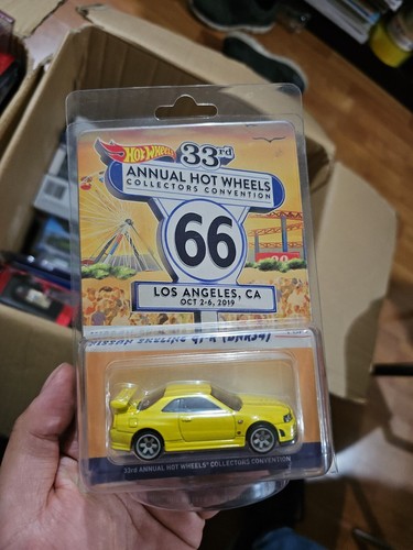 Hot Wheels 33rd Convention Nissan Skyline GT-R (BNR34