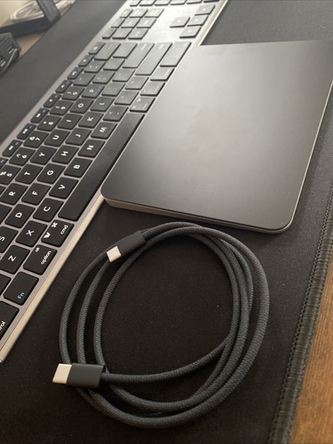 Apple Magic Trackpad ブラック Apple® Magic Trackpad - Black | ISU Book Store