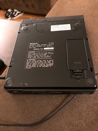 Vintage Diskman Sony D-350 CD-Player / Rare w/ case