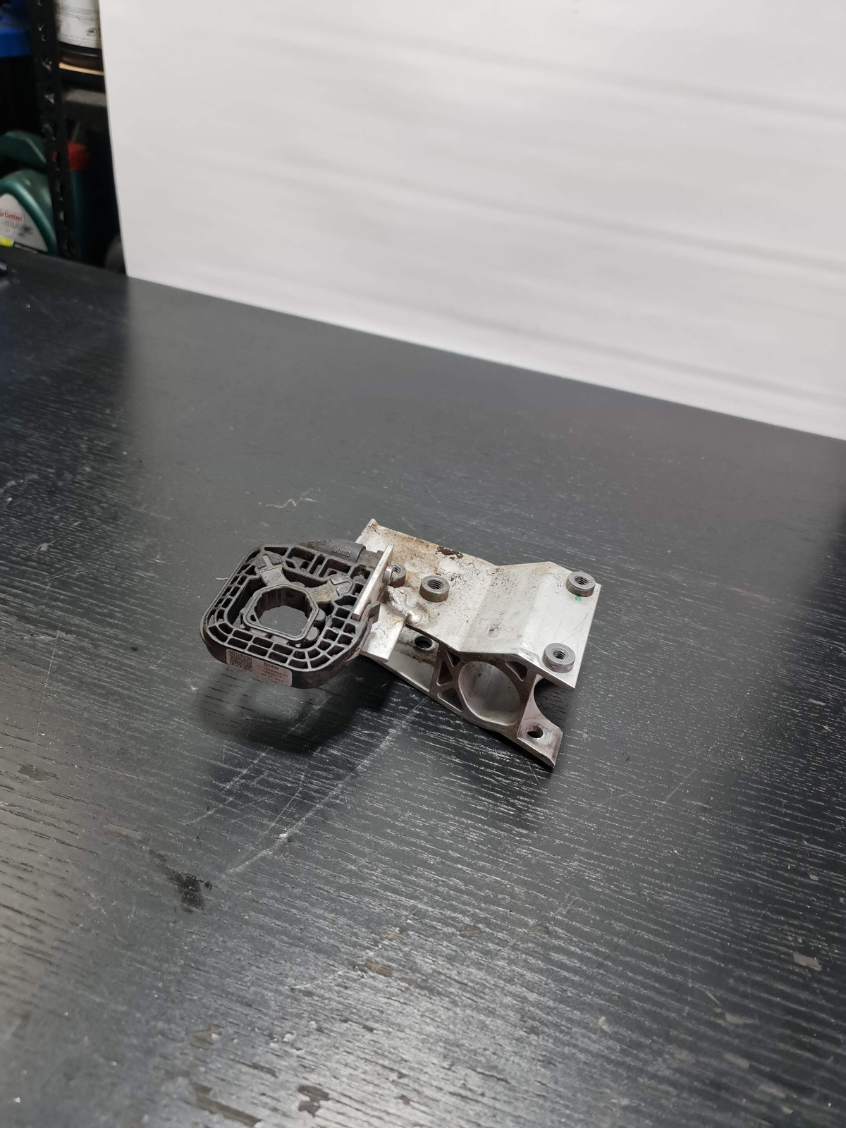 0 Bmw 3 G20 G21 Left Lower Radiator Insulator Holder 17119895623 image 3