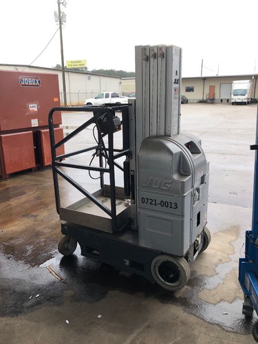 2012 JLG 20MVL Drivable One Man Lift Electric Scissor Lift Skyjack Genie GR20