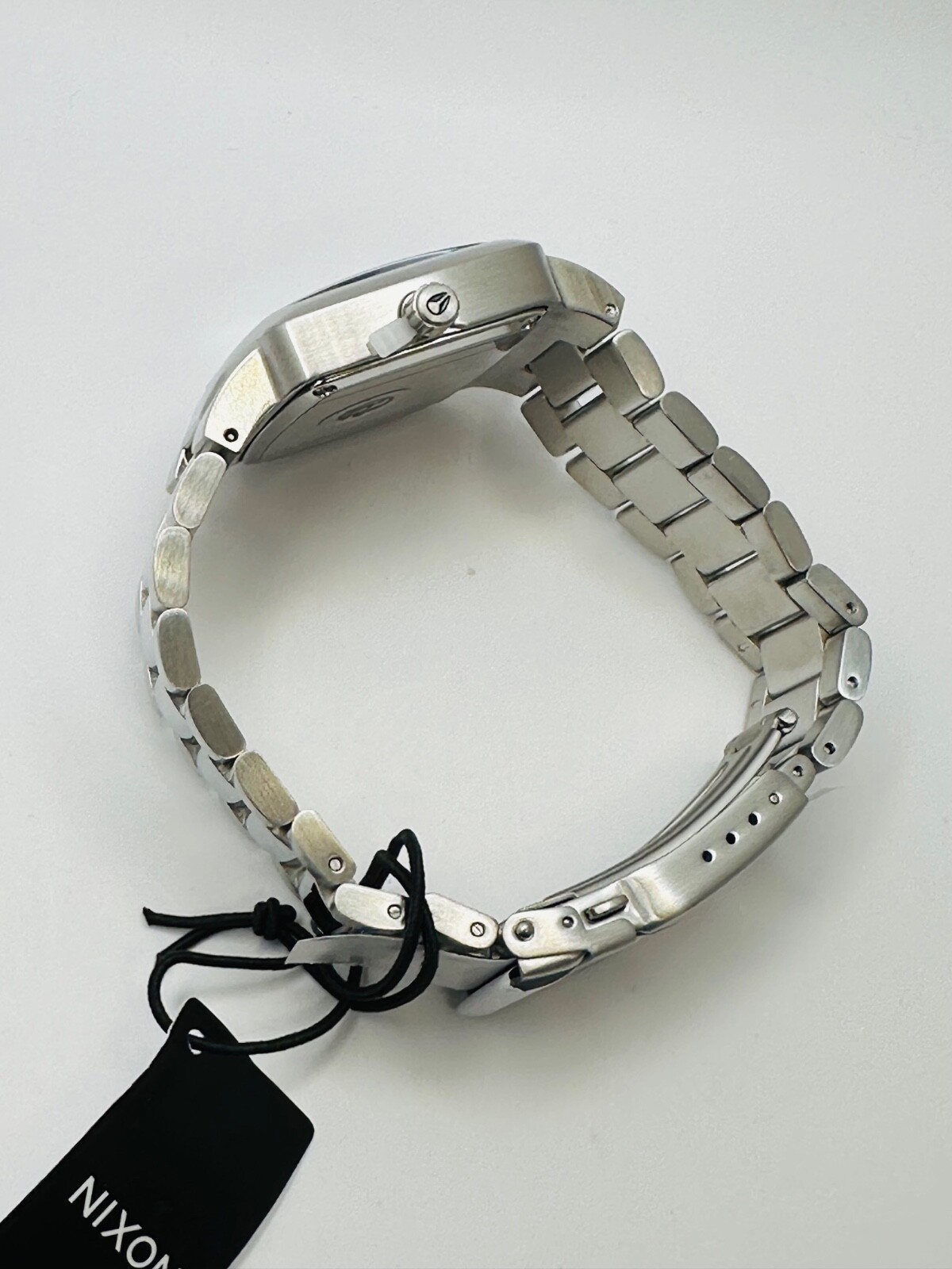 Pre-owned Nixon 25th Anniversary Player Limited Edition Diamond Watch A140-1263