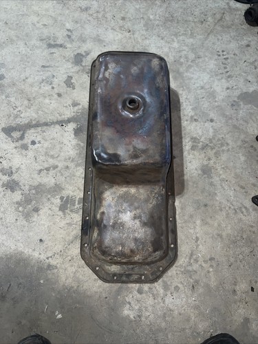 International D282 Engine Oil Pan - Used Farmall 560,706 660