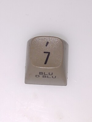 Commodore 16 GREY replacement #7 KEY ONLY