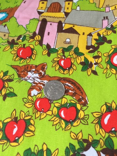 1980's VTG Fabric Psychedelic Mushrooms Gnomes Castles Foxes Riverdale 1 YD