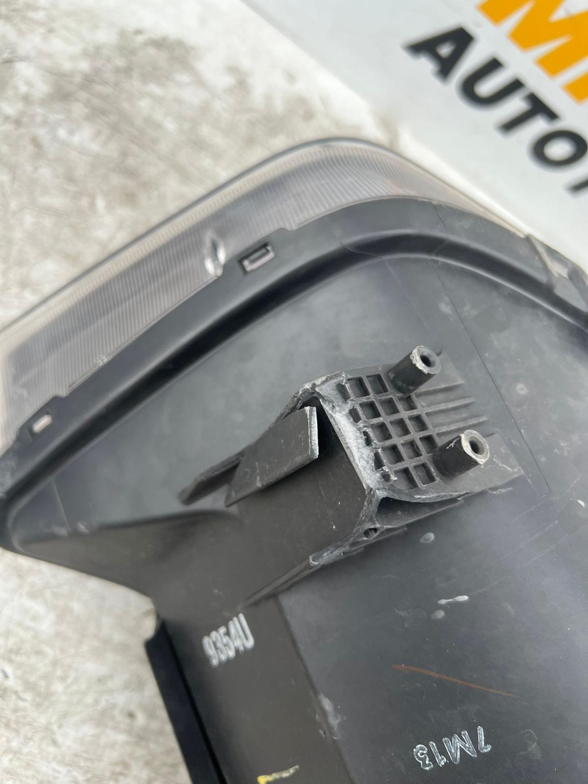 HOLDEN CAPTIVA CG 10/2015-06/2018 LEFT HEADLAMP LED TYPE - thumbnail 4