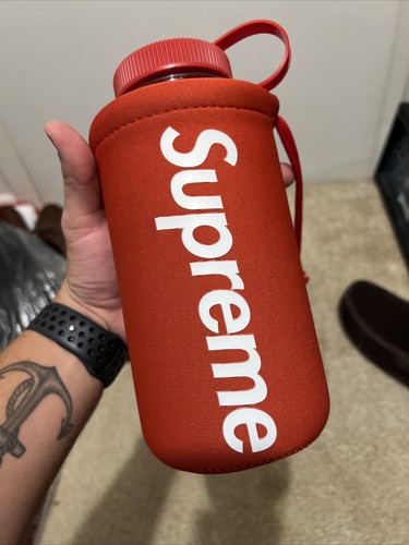 NEW Supreme x Nalgene 32 oz. Water Bottle Red SS20