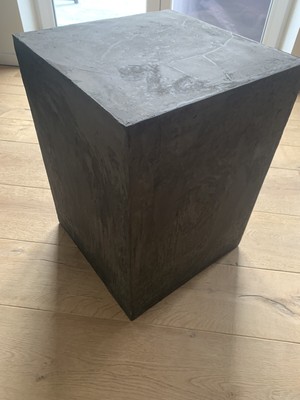 Hocker aus Birkenschichtholz