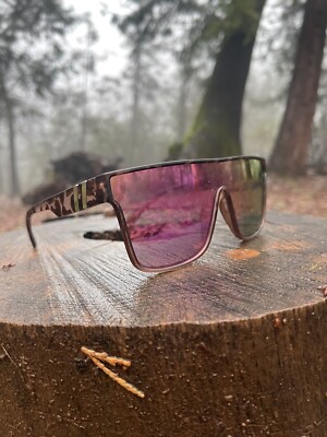 New Blenders Style Sunglasses Hot Pink Lense Leopard Mens Womens Cheetah Print