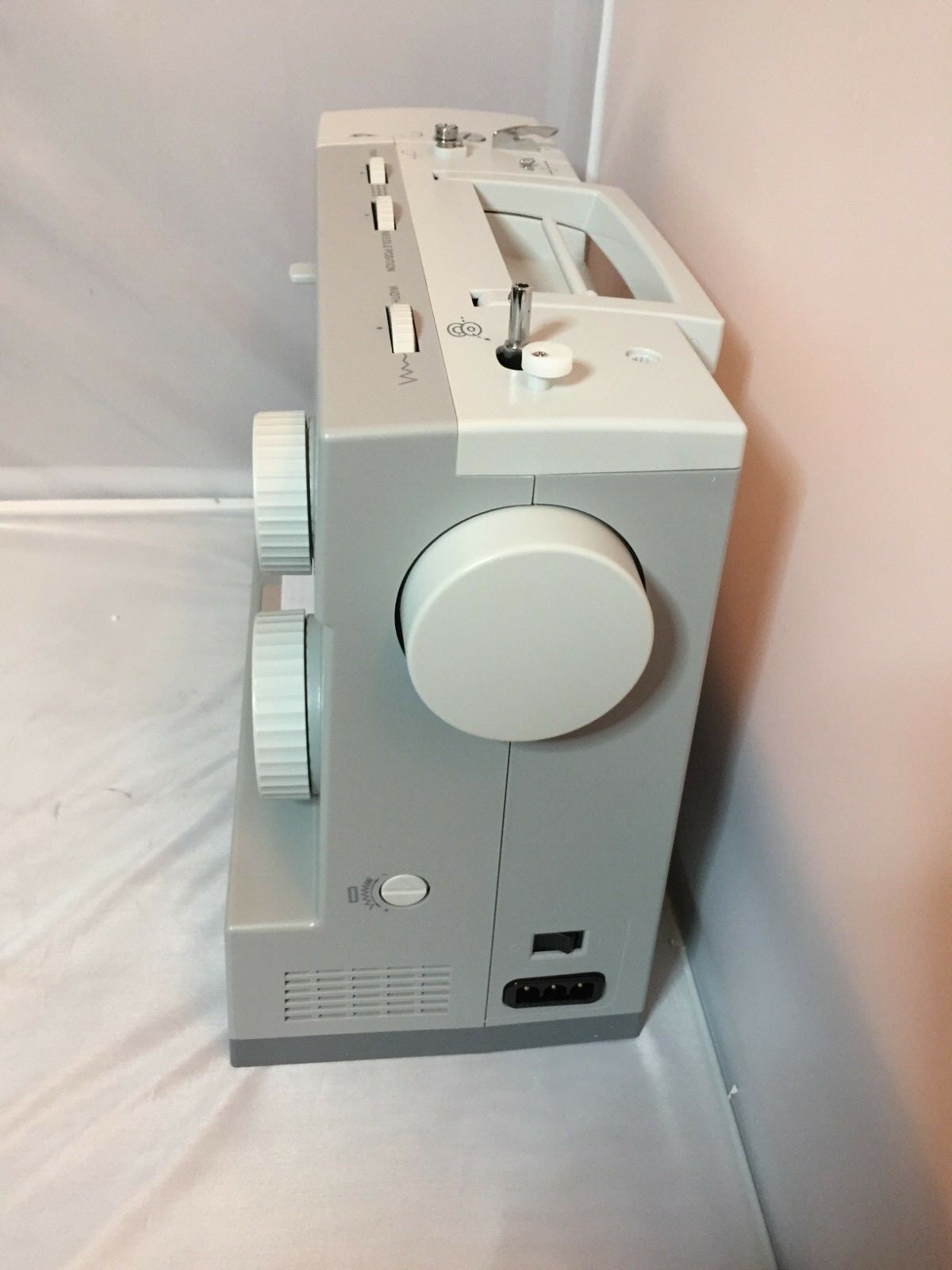 Singer Heavy Duty Sewing Machine Model 4411 New In Box Never Used