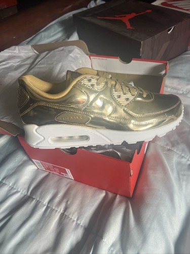 ☆輝くナイキ ★2color Nike Wmns Air Max 90 SP Gold Silver ☆輝くナイキ ☆2color Nike Wmns Air Max 90 SP Gold Silver