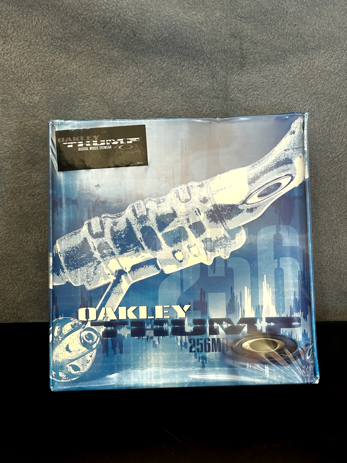 Oakley Thump 256MB early model MP3 sunglasses Fashion Accessories 