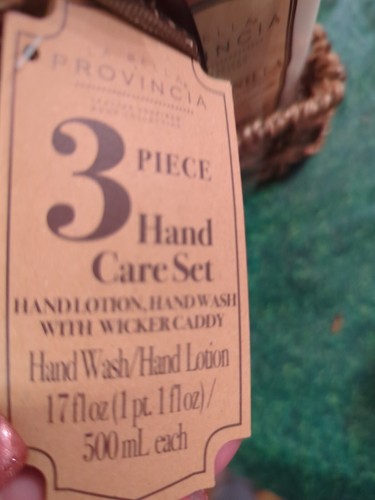 La Bella Provincia Body Collection Gift Set Honey Vanilla Hand Wash and Lotion