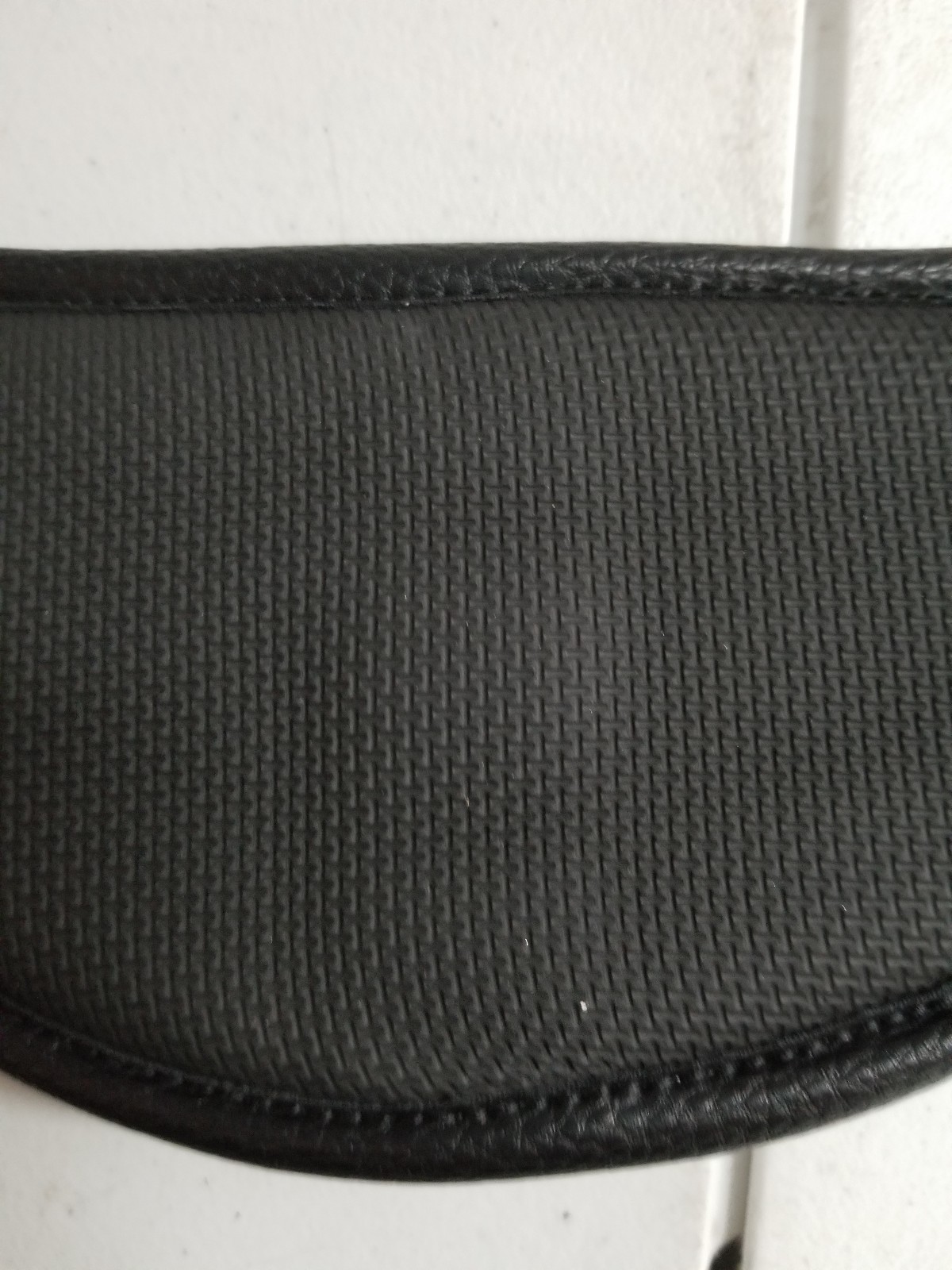 Black Western Synthetic Shoulder Relief Cinch Roller Buckle 32