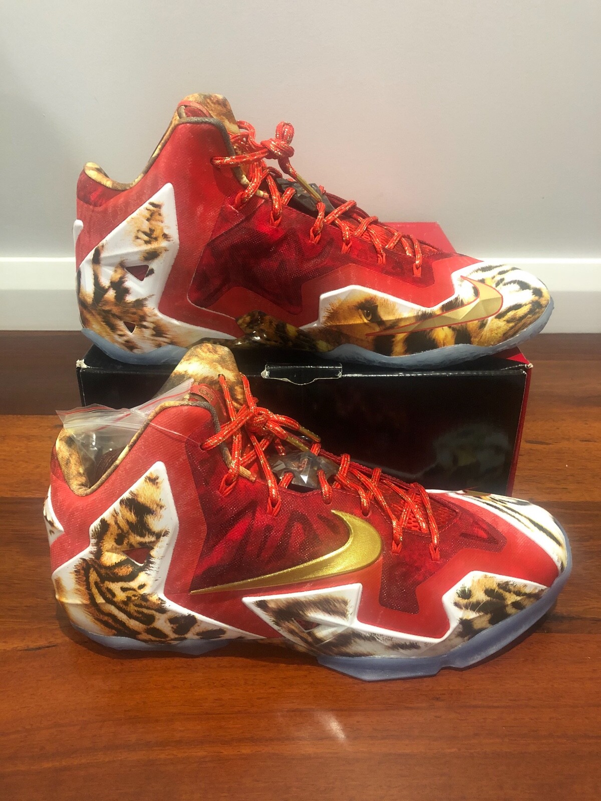 lebron tiger shoes