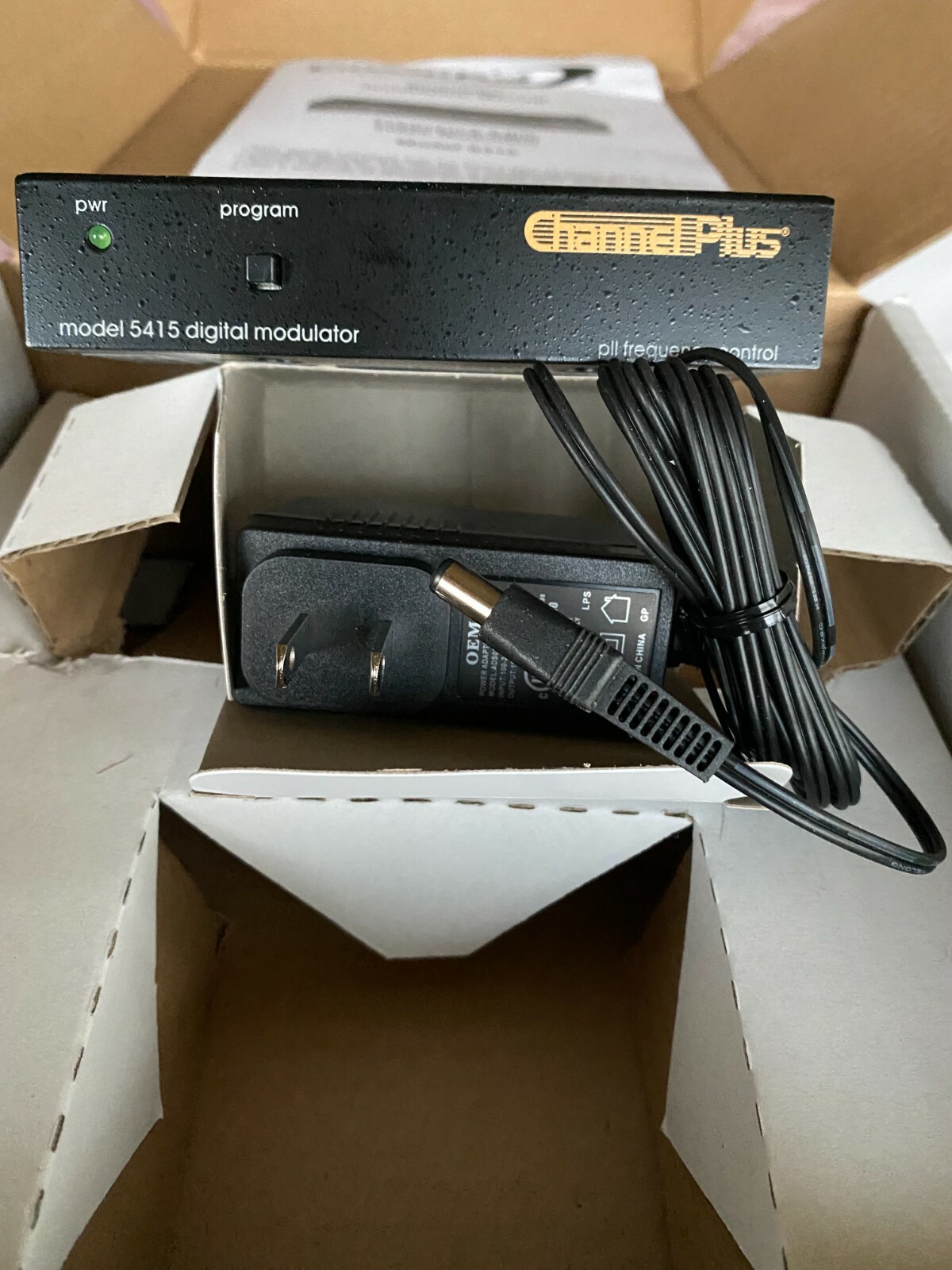 Channel plus  Model 5415 Frequency-Agile Video Modulator 