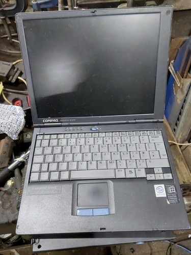 Compaq Armada M300 C1333 本体 セット一式 概要・特長 | BX
