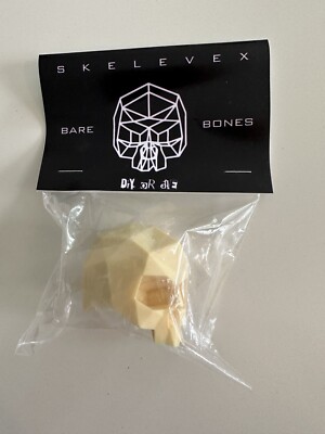 SKELEVEX Bare Bones DIY or Die Resin Skull Toy Sealed Alto X DMS Vinyl Figure