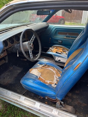 image 3 of interior