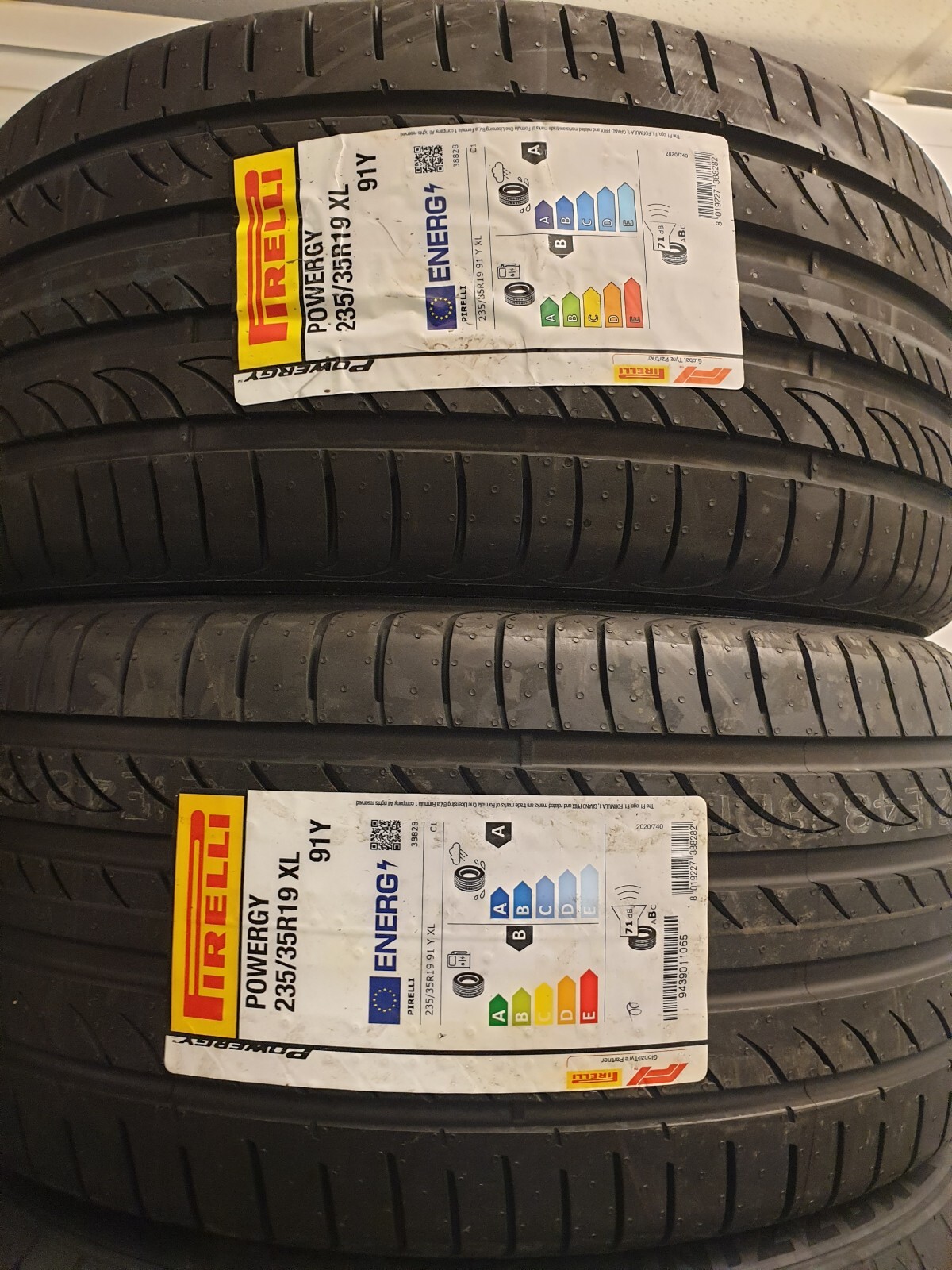 PIRELLI POWERGY 235/35R20 2本 PIRELLI POWERGY 235/35R20 2本