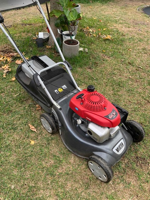 Honda four stroke
