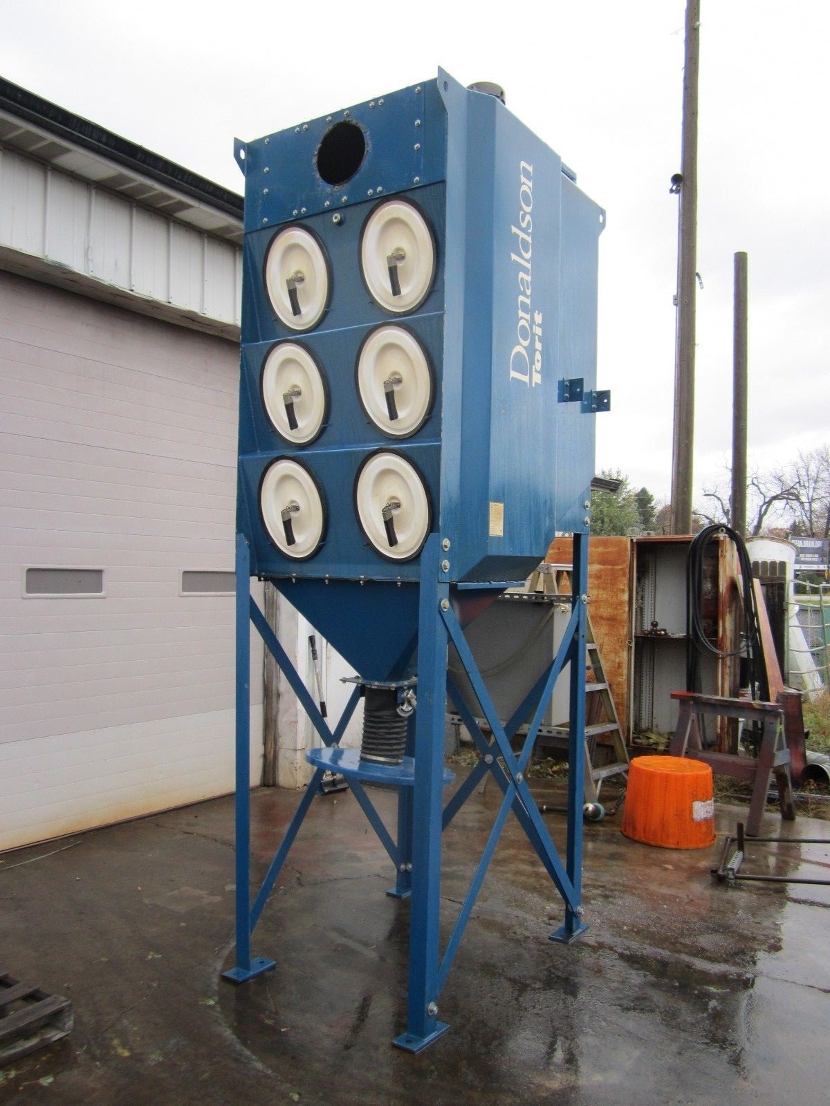 Donaldson Torit Model DFO3-6 6 Cartridge 5 HP Silencer 3000 CFM