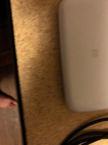 AT&T Velocity ZTE MF923 White ATT Touchscreen 4G LTE Mobile Wi-Fi Hotspot Mi-Fi