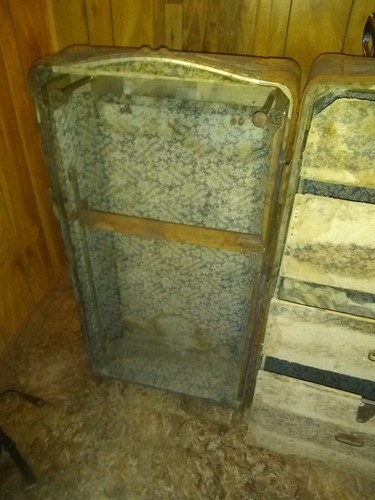 VINTAGE 1930s NATIONAL TRUNK Indestructo Trunk Company