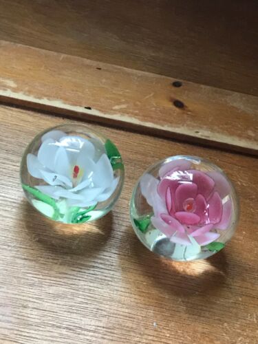 Estate Lot of 2 Small Pink & White Flowers Paperweights – 1 and 3/8th’s inches 