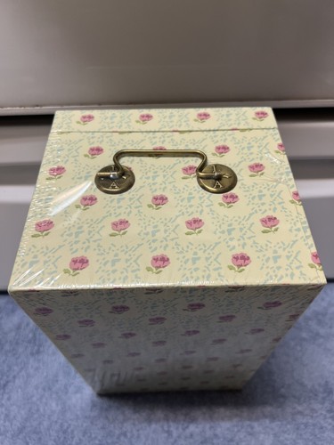 LAURA ASHLEY アクセサリーボックス Amazon｜Laura Ashley [ローラアシュレイ] ジョゼッテ ラージ