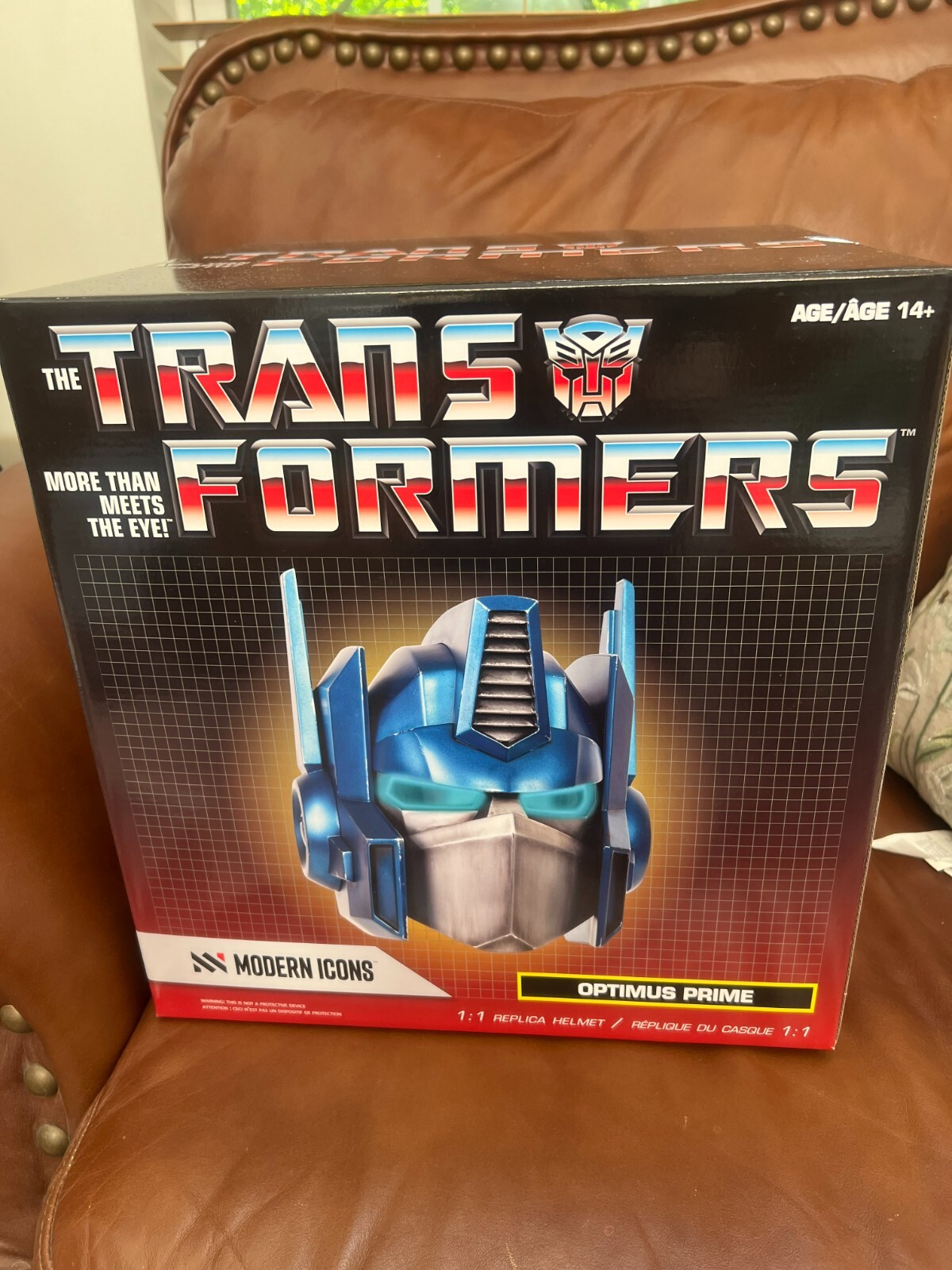 GameStop Exclusive Modern Icons Transformers G1 Optimus