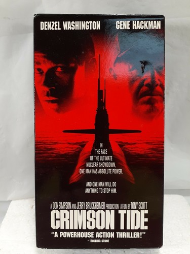 英語版ゲームブック　The Crimson Tide Crimson Tide: Henrick, Richard P.: 9780380783236: Amazon.com
