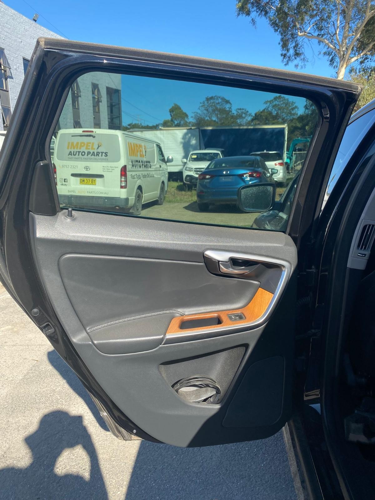 VOLVO XC60 DZ 10/2013-04/2017 RIGHT TAILLIGHT IN BODY - thumbnail 4