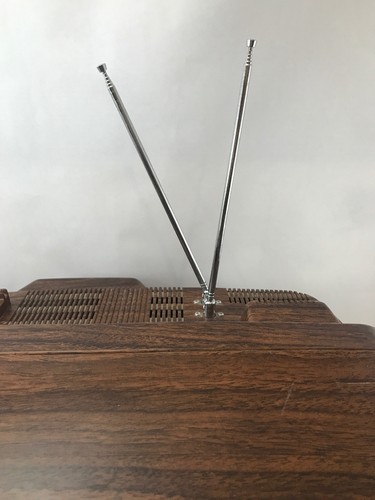 Vintage Toshiba Blackstripe C388 Television TV 13