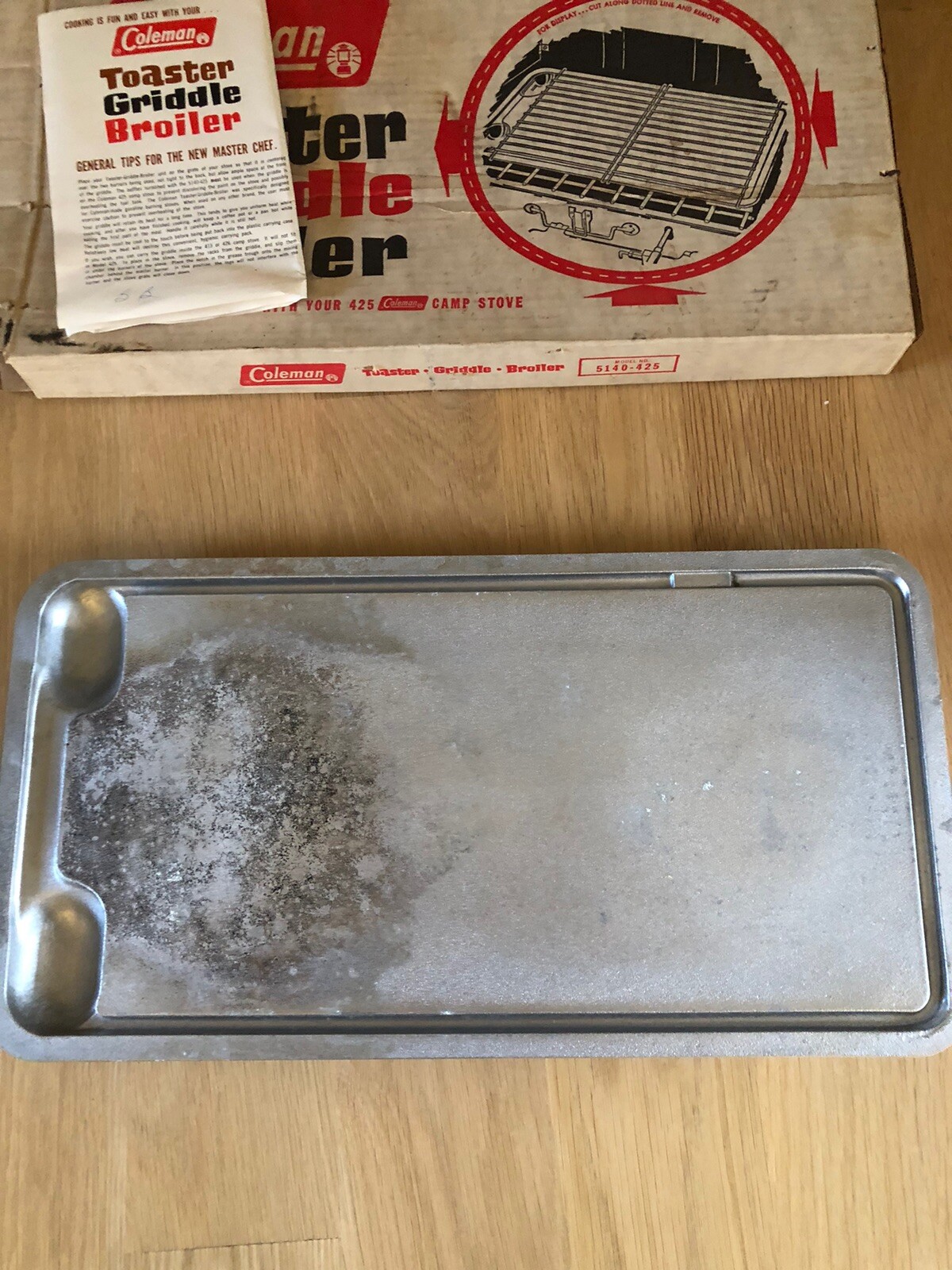 Vintage Coleman Stove Aluminum Toaster Griddle Broiler 5140-425 w/ Original Box