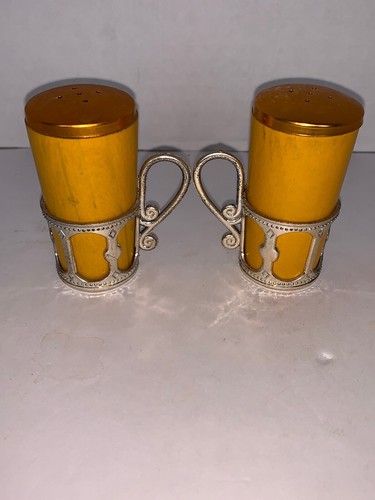 Vintage Souvenir Kentucky Salt & Pepper Shakers Japan