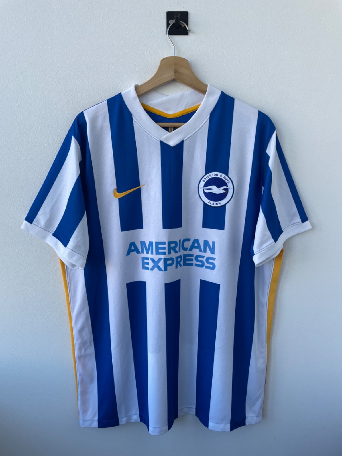 BRIGHTON & HOVE ALBION 2021/2022 HOME FOOTBALL SHIRT