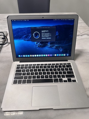 Apple MacBook Pro 13 inch Laptop - MF068LL/A (2014