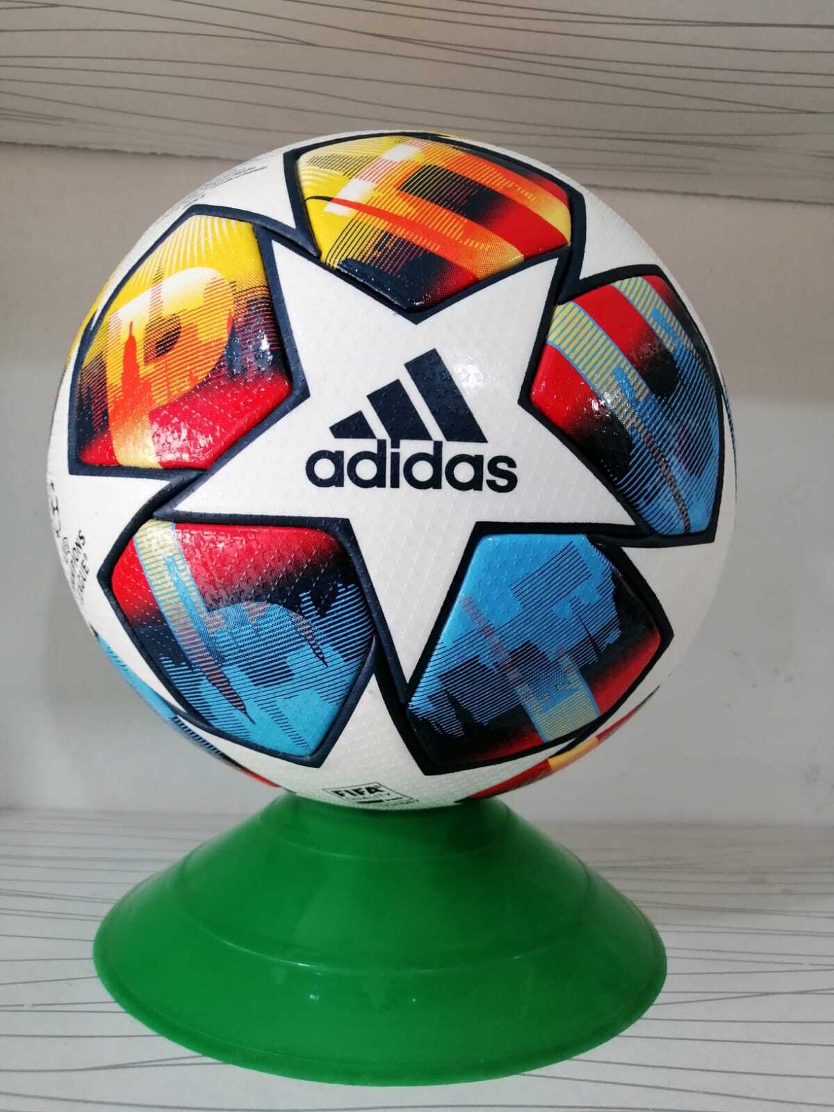 Мяч футбольный adidas UEFA nl
