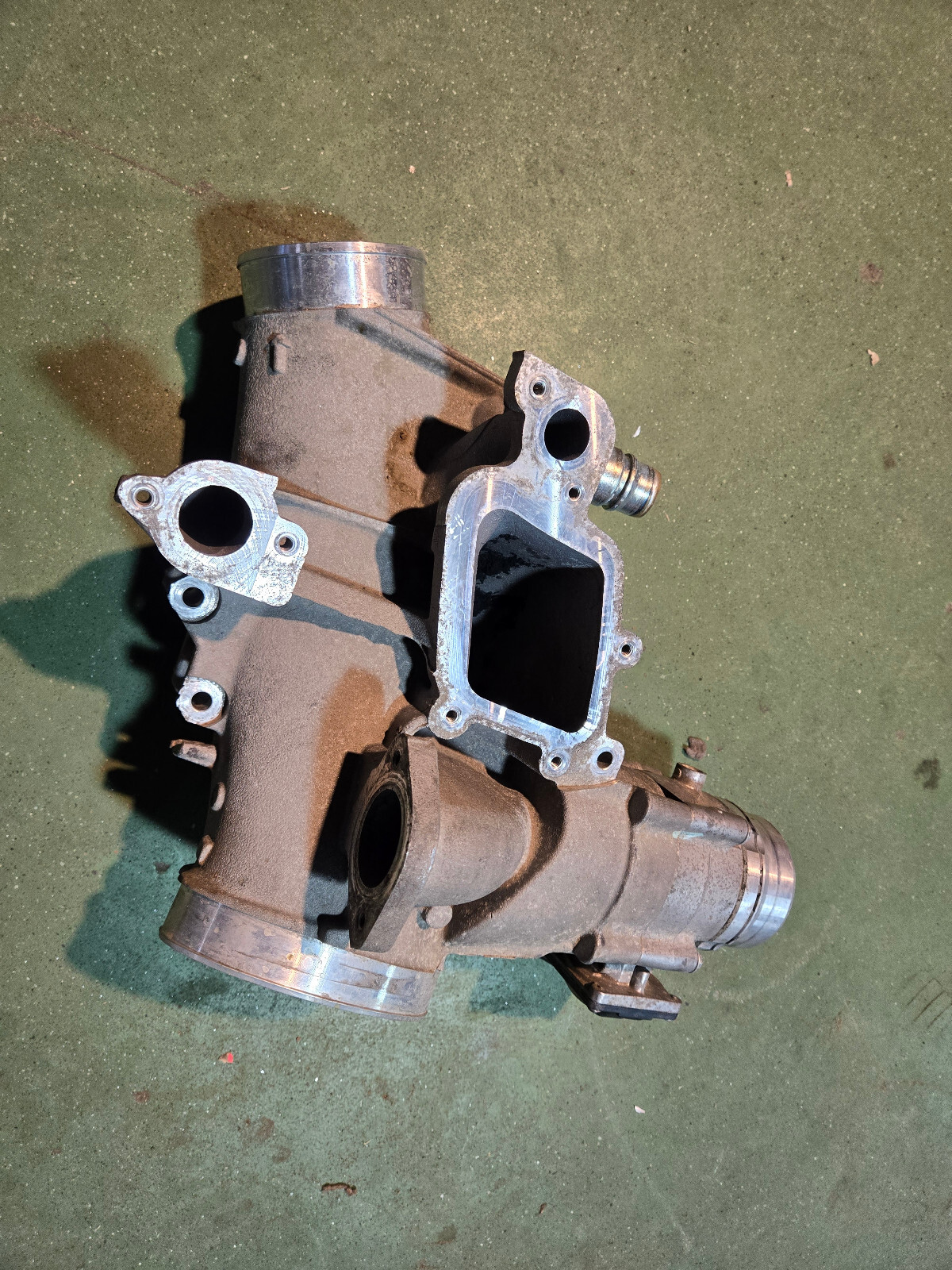 2015-2019 6.7L Powestroke Intake Assembly FC3Q-9K461-CB - Picture 3 of 6