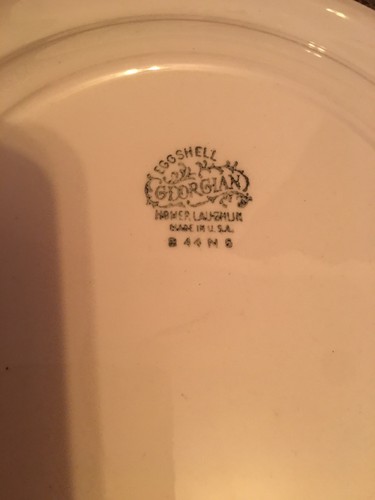 4 Homer Laughlin Eggshell Georgian Dinner 10” Plates B44N5 &  1 Bread Plate 6”